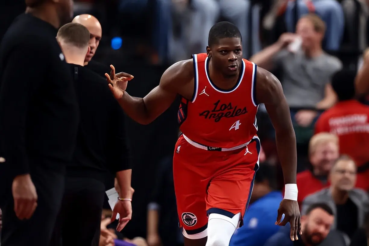 挥出自己应, 洛杉矶快船 挥出自己应, 洛杉矶快船