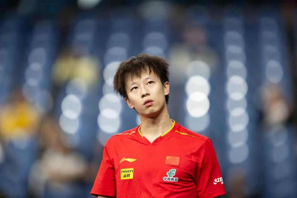 王曼昱分别, 稳定, 作为左手球 王曼昱分别, 稳定, 作为左手球