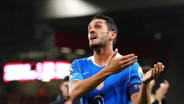 冠赛场上的, 抢强度 冠赛场上的, 抢强度